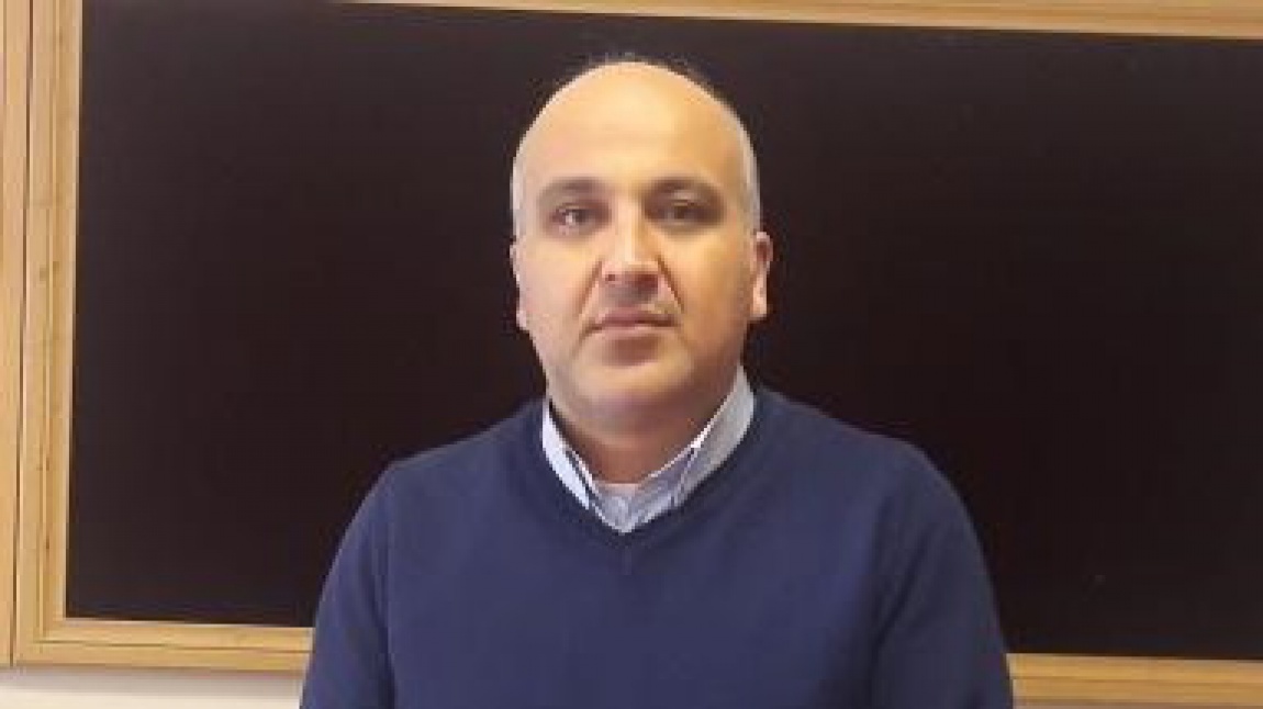 MUSTAFA KENAN ESKEMEN - Fizik Öğretmeni